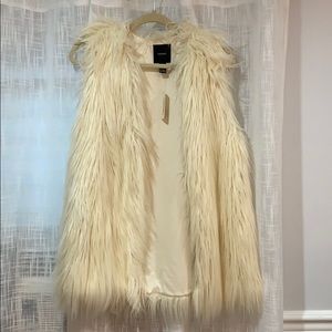 Fur vest